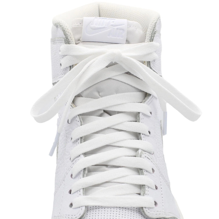 White Shoelaces